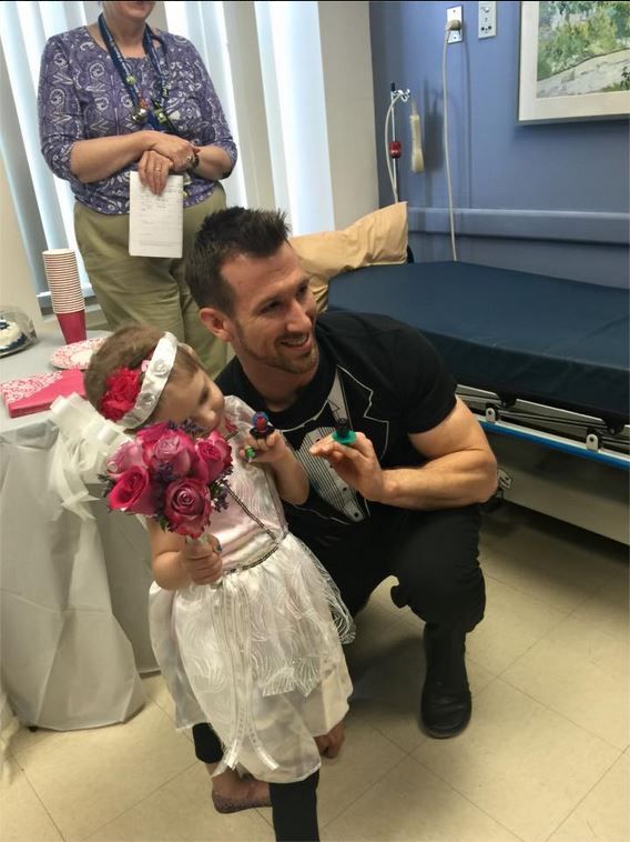 Nurse in New York 'marries' 4-year-old leukemia patient
